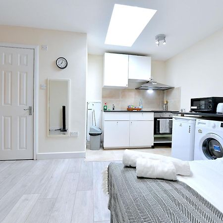 City Apartments Near Seven Sisters Londra Esterno foto
