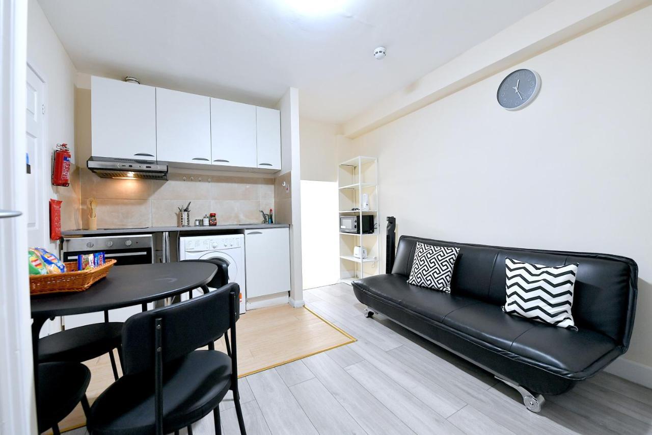 City Apartments Near Seven Sisters Londra Esterno foto