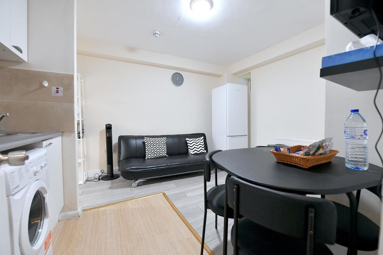 City Apartments Near Seven Sisters Londra Esterno foto