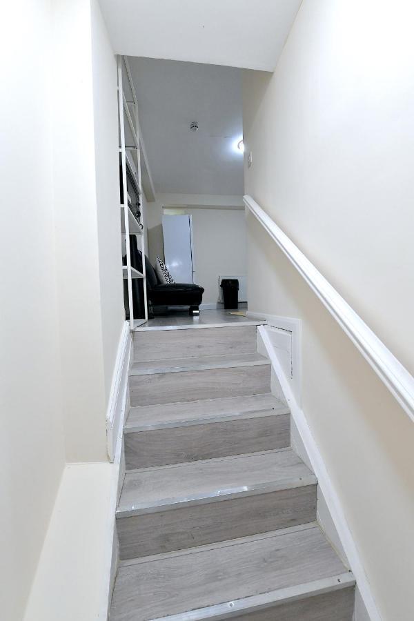 City Apartments Near Seven Sisters Londra Esterno foto