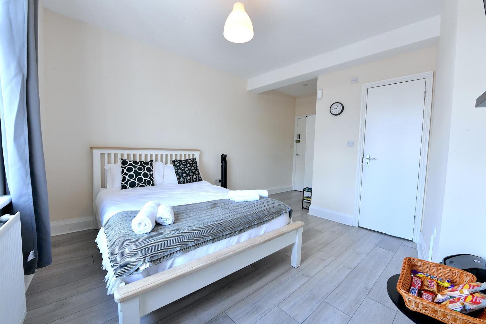 City Apartments Near Seven Sisters Londra Esterno foto